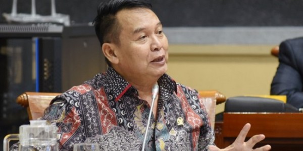 DPR: Perpres Pelibatan TNI Harus Sesuai UU TNI dan UU Pemberantasan Tindak Pidana Terorisme