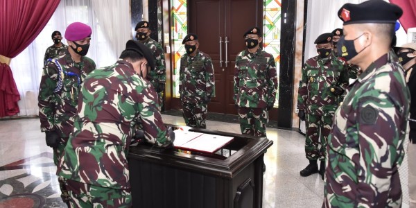 Panglima TNI Pimpin Sertijab Kasum, Kabais dan Dandenma