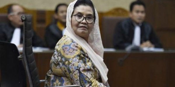 Mantan Menkes Siti Fadilah Supari Bebas Murni