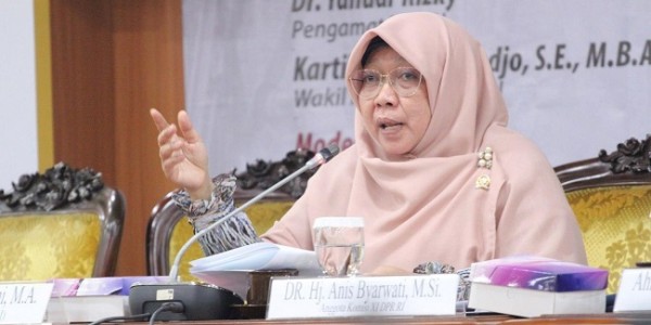 PKS Tegaskan Tak Ambil Opsi Legislative Review Pada UU Cipta Kerja