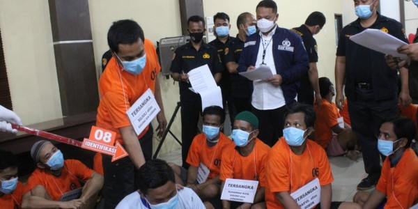 Satreskrim Polres Sergai Rekonstruksi Penganiayaan Tewasnya Tersangka Cabul
