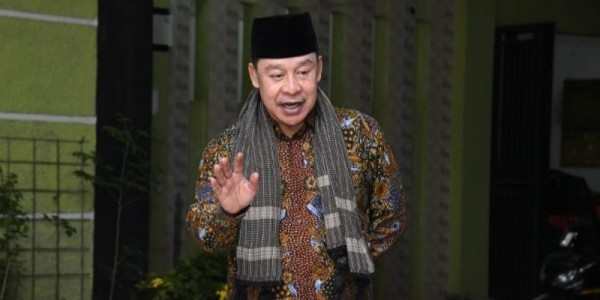 Pimpinan Pondok Pesantren Buntet Cirebon Minta Reuni 212 Ditunda