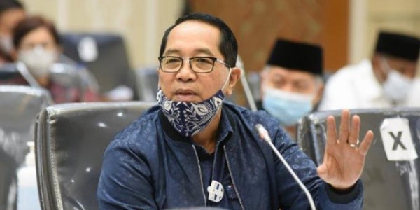 WALHI Tak Hadir RDPU, DPR: LSM tidak Boleh Mendikte