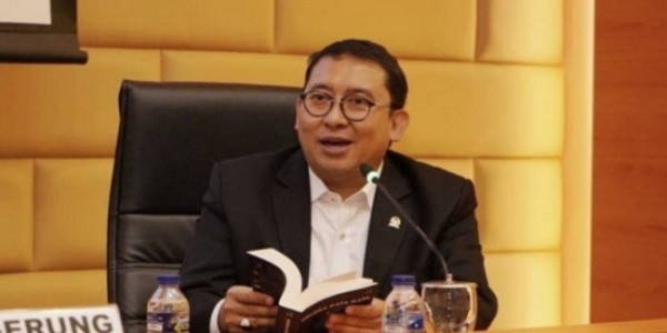 Katanya Mau Bersaing Dengan China, Pemerintah Malah Bersaing Sama Petamburan