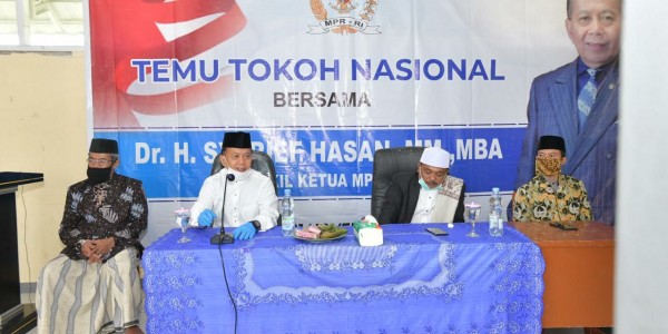 Wakil Ketua MPR RI Minta Santri jangan Minder