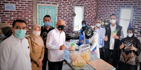 Penerima Program Bansos yang Naik Kelas Didorong Gabung Koperasi