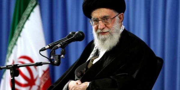 Ayatollah Ali Khamenei Berjanji Balas Dendam Atas Kematian Fakhrizadeh