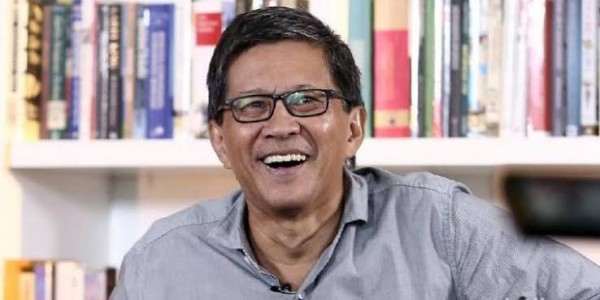 Rumah Ibunda Mahfud Dikepung, Rocky: Kalau Ada Kendaraan Mereka ke Rumah Jokowi di Solo
