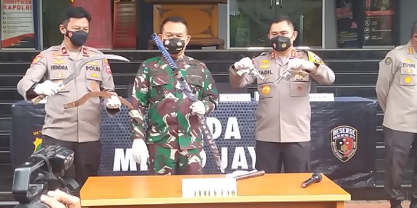 Diduga Serang Petugas, Enam Pengikut Rizieq Shihab Tewas Ditembak