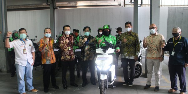 Gandeng Gojek, Pertamina Bakal Percepat Ekosistem Kendaraan Listrik