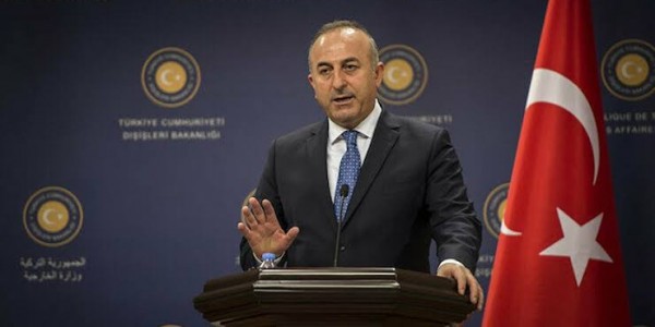 Klarifikasi Menlu Turki: Erdogan Tak Sadar Puisi yang Dibacanya Lukai Iran