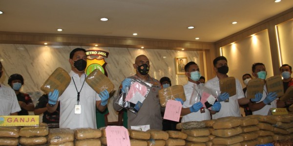 Dikirim Menggunakan Truk Berisi Kedondong, 173 Kilo Ganja Disita Polisi
