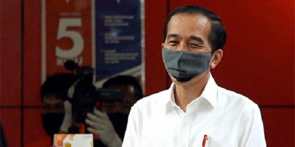 Jokowi Tegaskan Siap Jadi Orang Indonesia Pertama yang Divaksin Corona