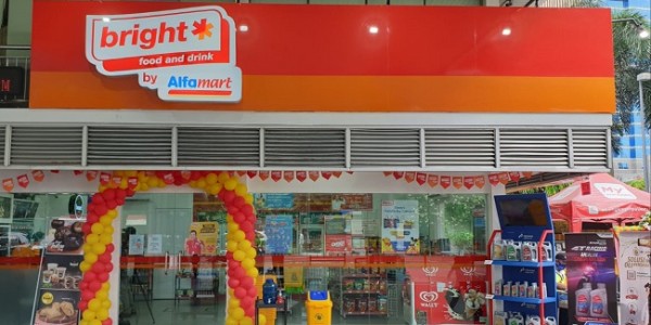 Bright, Kolaborasi Pertamina dengan Alfamart Manjakan Pelanggan SPBU