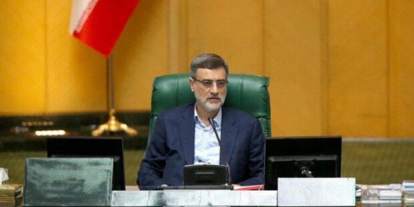 Kapal Selam Nuklir AS Tiba di Teluk Persia, Iran: Kami Tak Gentar