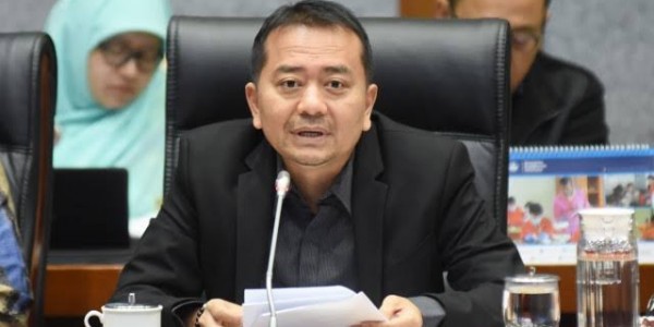 DPR Minta Pemerintah Kaji Ulang Pembukaan Sekolah di Januari 2020