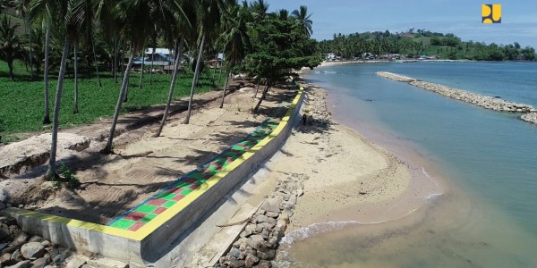 Cegah Abrasi, Kementerian PUPR Rampung Bangun Pengaman Pantai Sea Wall Atinggola