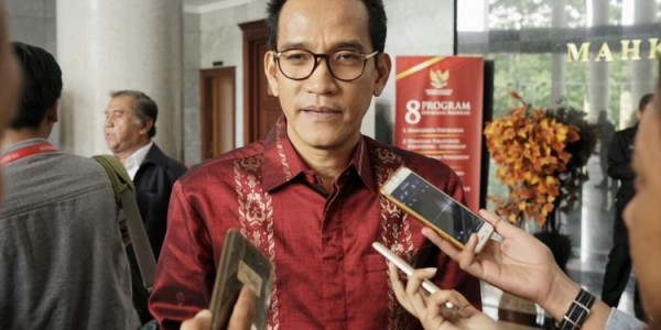 Maklumat Kapolri yang Larang Sebarkan Informasi Soal FPI Bukan Produk Hukum