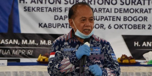 Syarief Hasan Dorong Kementan Bantu Petani Indonesia