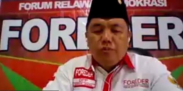 Tak Terima Risma Dinyinyirin, Relawan Jokowi Serang Pendukung Anies  