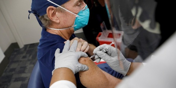 Dokter AS Meninggal Setelah Disuntik Vaksin Covid-19, CDC Lakukan Penyelidikan