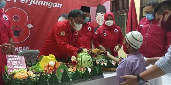 Banteng Muda Indonesia Meriahkan HUT PDIP dengan Gelar Santunan Yatim Piatu