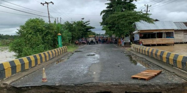 Kementerian PUPR Lakukan Penanganan Darurat Gempa Bumi Sulbar dan Banjir Kalsel