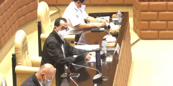 Menhub Raker Dengan Komisi V DPR