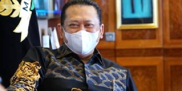 Terima Dharma Mangkuluhur Tommy Soeharto, Bamsoet Ingatkan Tantangan Generasi Milenial