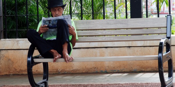Baca Koran Ah !!!