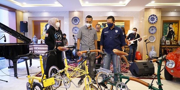 Bamsoet Kembali Luncurkan 100 Sepeda Kuning Limited Edition 'Bamsoet Klasik'