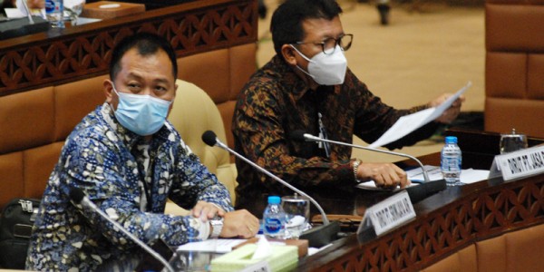Dirut Sriwijaya Hadir di Raker Komisi V DPR RI Dengan Menhub RI