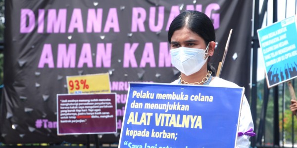 Peringati Hari International Perempuan Sedunia