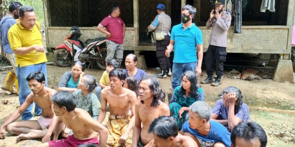 Kasus Hukum Dihentikan, Pengikut Aliran Hakekok Jalani Taubat di Pesantren