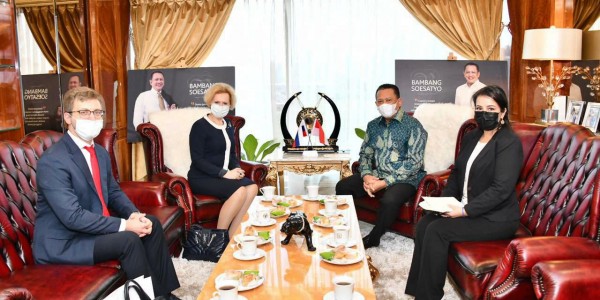 Terima Duta Besar Rusia, Bamsoet Dorong Kerjasama Pengembangan Vaksin Covid-19