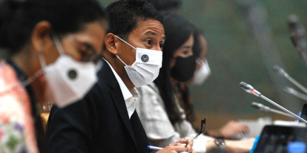 Sandiaga S Uno  Raker Dengan Komisi X DPR RI