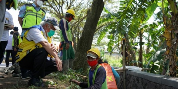 Program Padat Karya Jalan dan Jembatan Pantura Libatkan Warga Setempat