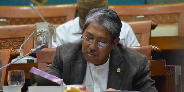 PKS: Rencana Stop Impor Migas, Semoga Bukan Cuma Wacana