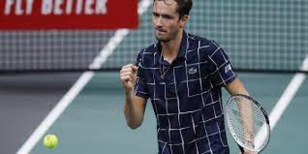 Medvedev Singkirkan Fokina di Madrid Open