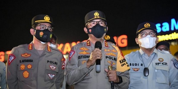 Polri Libatkan Anggota Bersenjata di Pos Penyekatan Operasi Ketupat 2021