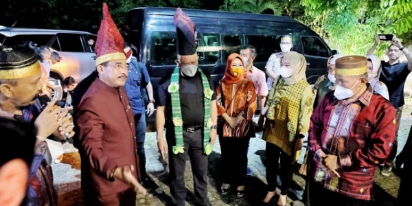 Dukung Reboisasi Kawasan Bandara Toraja, Ketua DPD RI Minta KKOP Diperhatikan