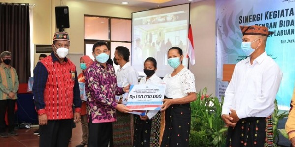 Hadir di Kawasan Timur Indonesia, LPDB Apresiasi UMKM Binaan Kopdit Obor Mas NTT