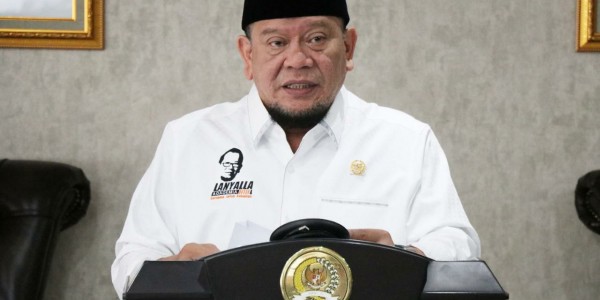 Kasus Covid Melonjak, Ketua DPD RI Minta Kafe Patuhi Aturan PPKM Mikro