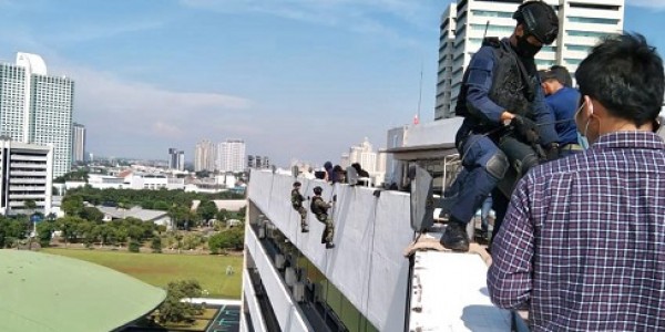 Ketua MPR RI Apresiasi Kemampuan Satgultor TNI Atasi Terorisme di Gedung MPR RI