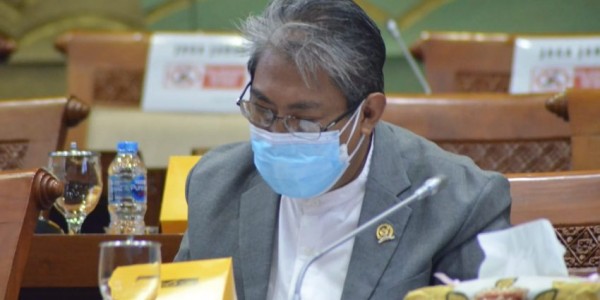 Tolak Dua Pasal RUU EBT, PKS Ingatkan Duit PLN Lagi Kembang Kempis