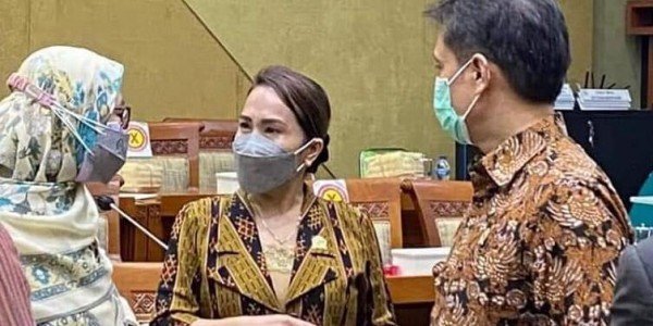 Stok Vaksin di Daerah Menipis, NasDem Minta Distribusi Dipercepat