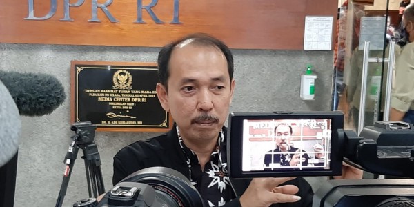 Anggota DPR Difasilitasi Isoman di Hotel, PKB: Manja Banget, Sakiti Perasaan Rakyat