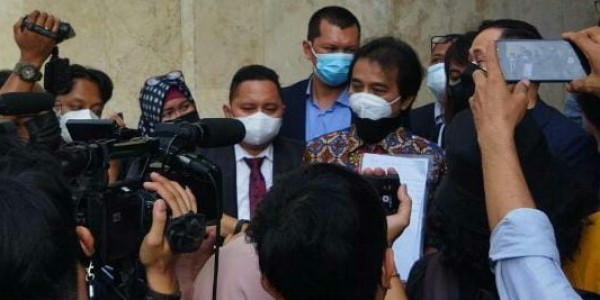 Siap Minta Maaf, Roy Suryo dan Lucky Alamsyah Akhirnya Sepakat Berdamai