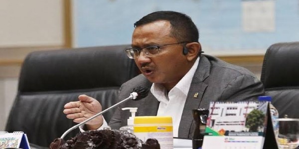 Banyak Negara Larang Masuk WNI, DPR Minta Pemerintah Lakukan Evaluasi