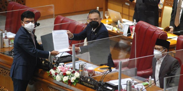 Pegesahan RUU Persetujuan ASEAN Tentang Perdagangan Melalui Sistem Elektronik